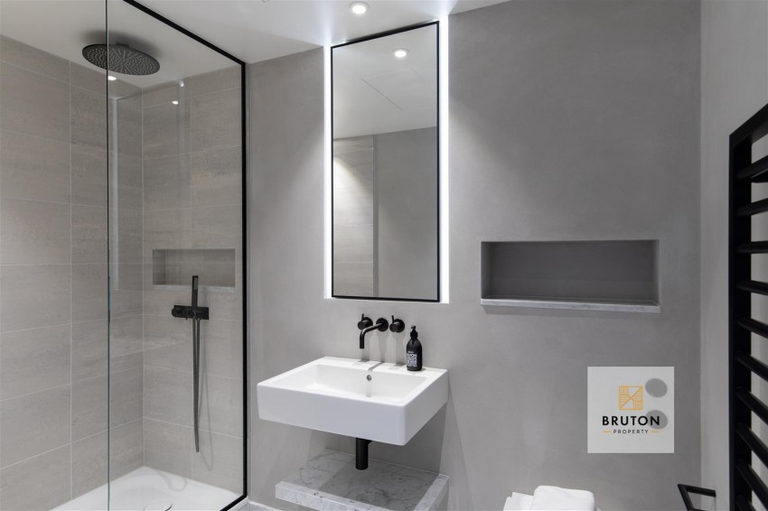 Images for Newton Street, Covent Garden WC2B