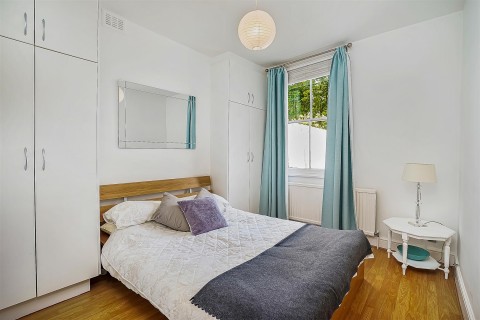 View Full Details for Ground Floor Flat, 212 New North Road, N1 7BJ