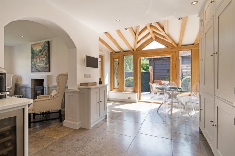 View Full Details for High Street, Dorchester-On-Thames OX10 7HH